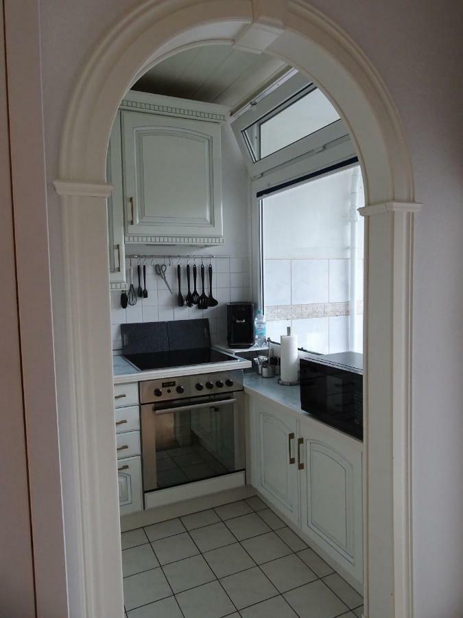 Robbe Apartment *