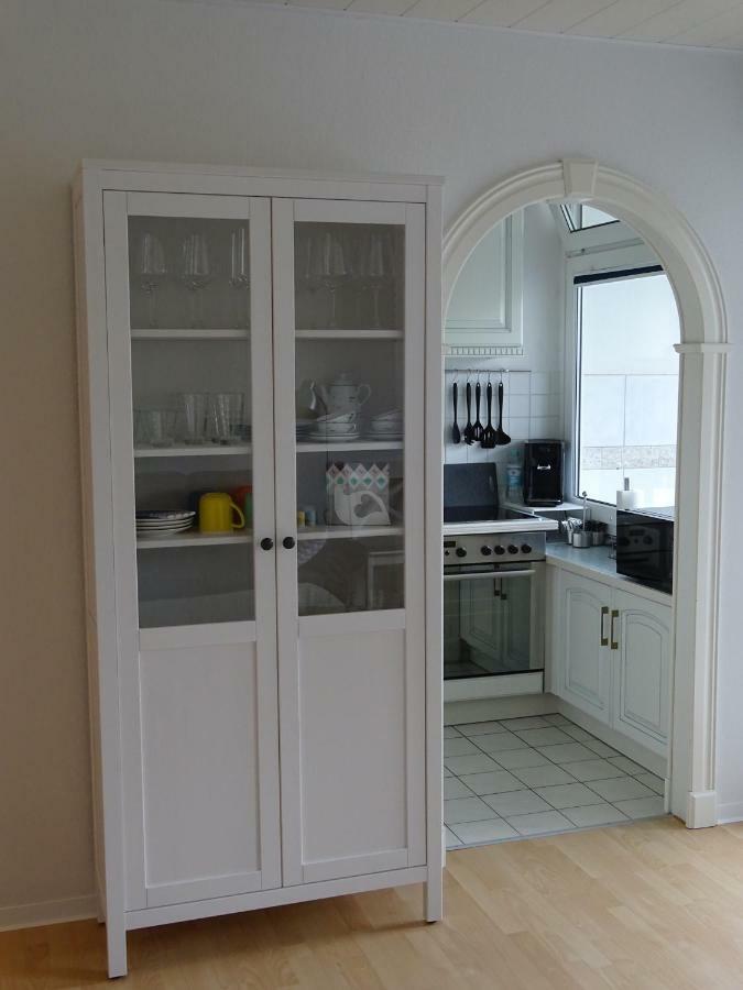 Robbe Apartment *